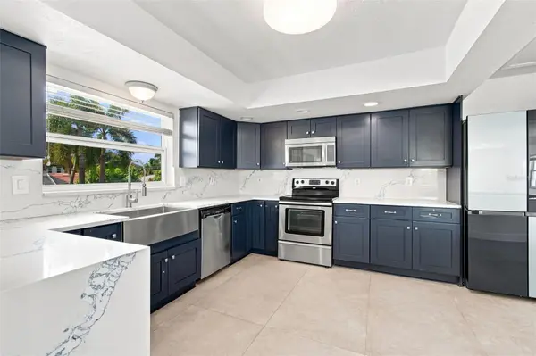 112 16TH ST, Belleair Beach, FL 33786