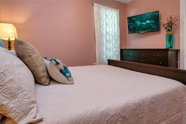 1605 BUTCH CASSIDY TRL, Wimauma, FL, 33598 photo 24