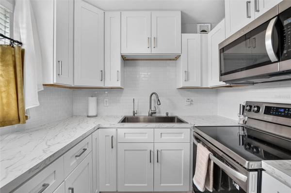 1802 BEDFORD TER #180, Sun City Center, FL, 33573 photo 14