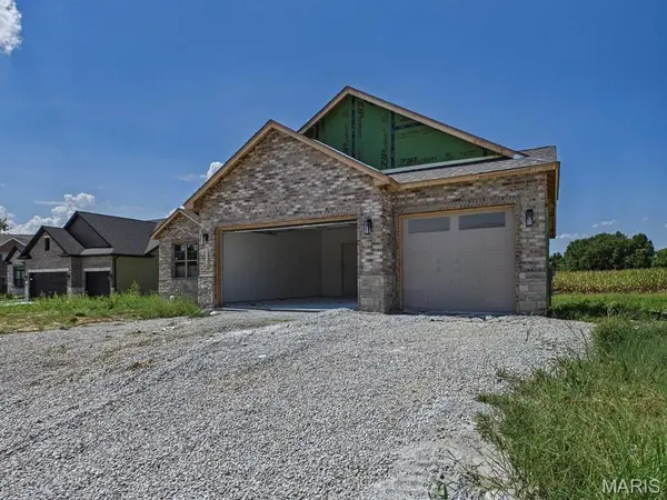 2753 Bristol WAY, Glen Carbon, IL 62034