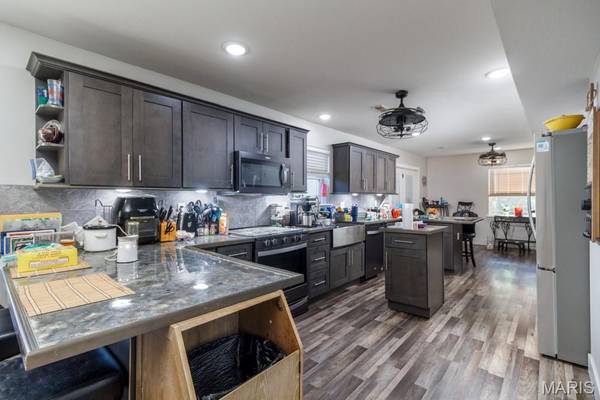30170 Highway U, Crocker, MO 65452