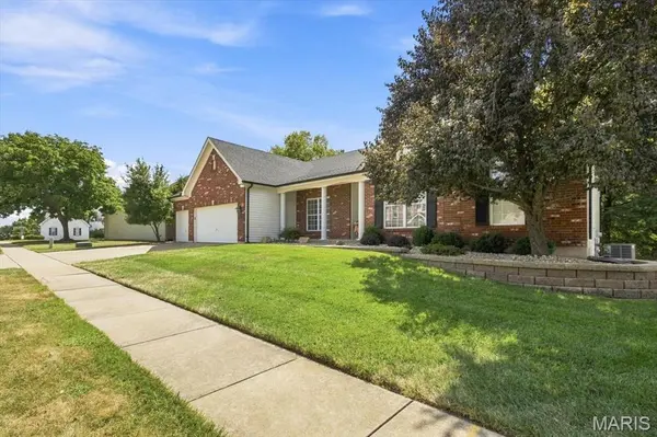 656 Meramec View DR, Eureka, MO 63025