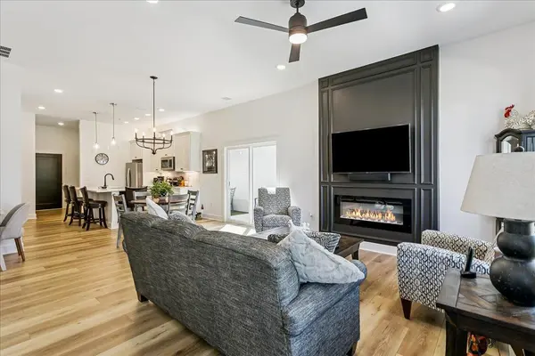 441 E Lexington Ln, Andover, KS 67002