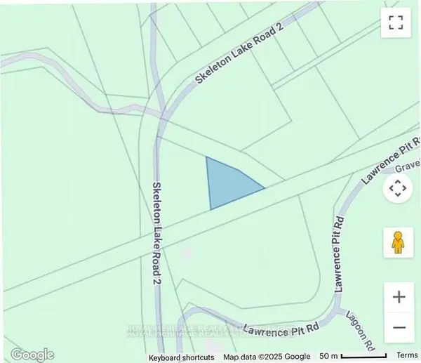 1043 Lawrence Pit RD, Muskoka Lakes, ON P0B 1M0
