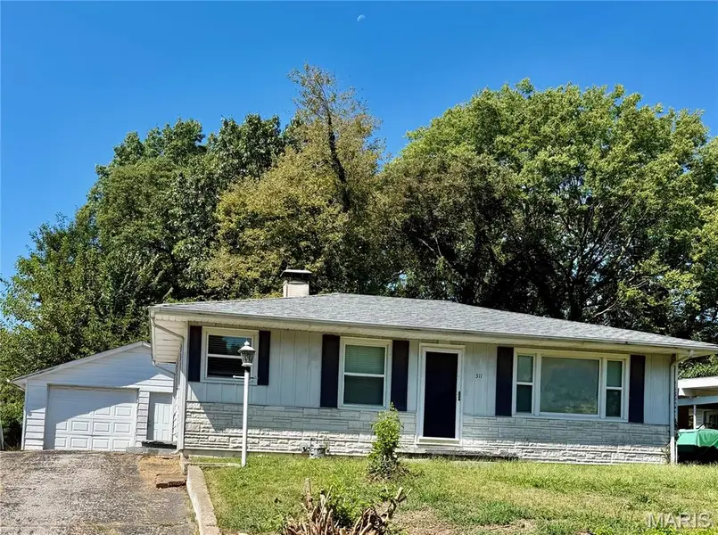 511 Judith Ann PL, Fairview Heights, IL 62208