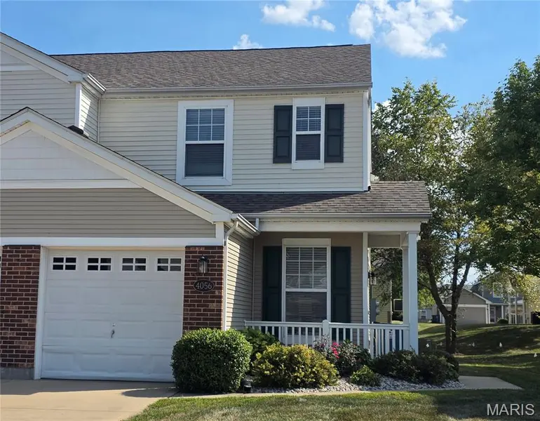 4056 Gentry LN, Swansea, IL 62226