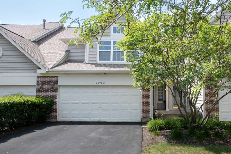 3290 Cool Springs CT, Naperville, IL 60564