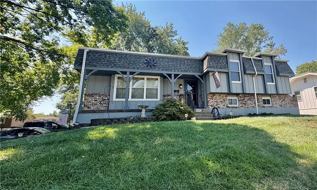 6407 E 140th TER, Grandview, MO 64030