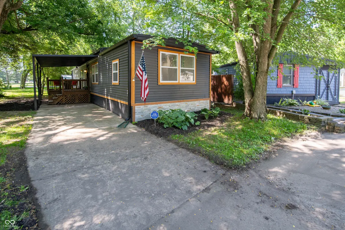 71 E Cove CT, Cicero, IN 46034
