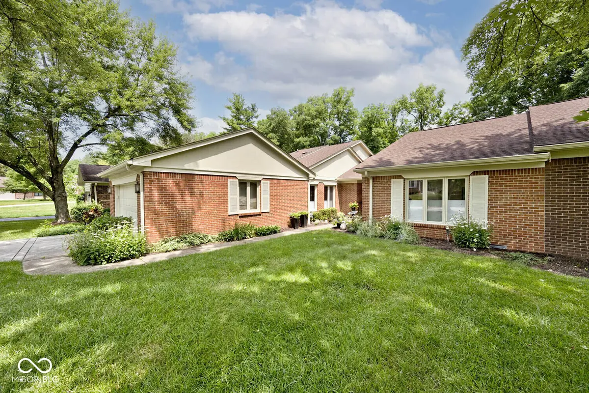 5254 Hawks Point RD, Indianapolis, IN 46226