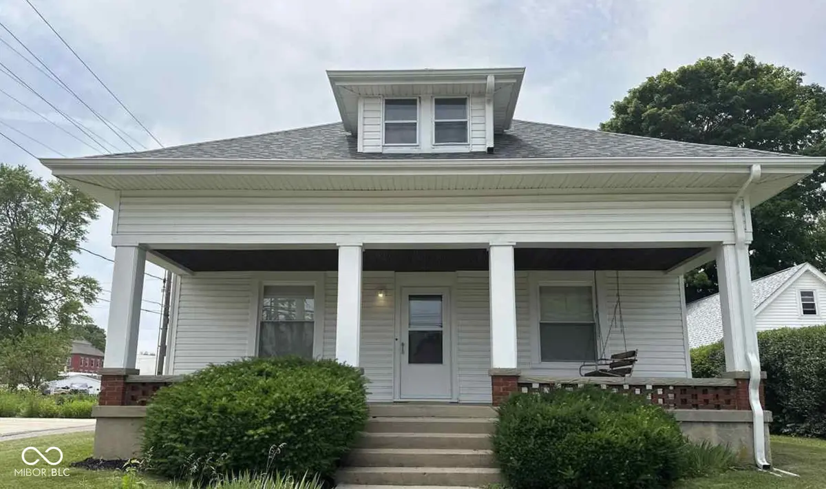 106 N 1st ST, Centerville, IN 47330