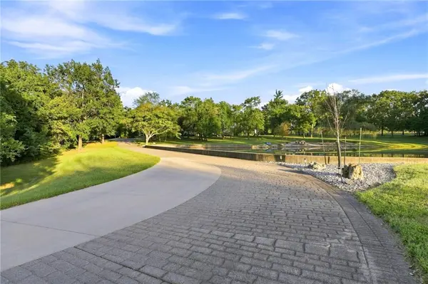 29601 SE Moreland School RD, Blue Springs, MO 64014