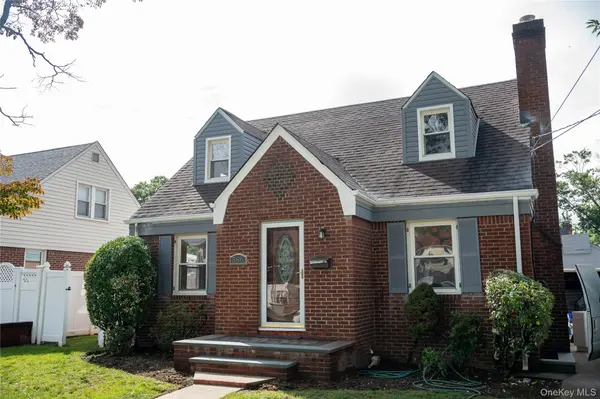 586 Stratford RD, Baldwin, NY 11510