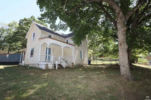 802 Locust ST, Eudora, KS 66025