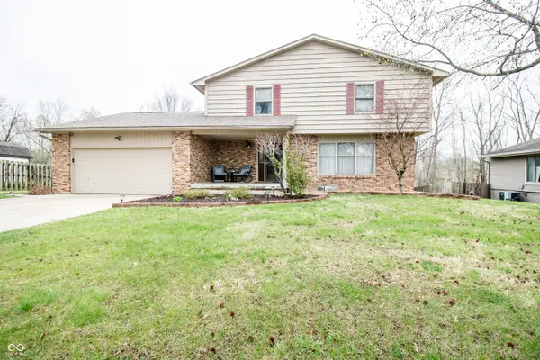 632 Ridgeview LN, Columbus, IN 47201