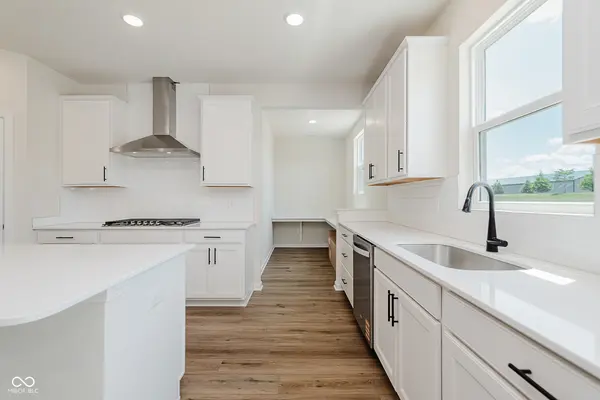 6551 Ambassador DR, Plainfield, IN 46168