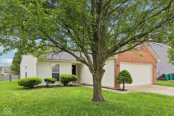 1093 Country Meadow CT, Franklin, IN 46131