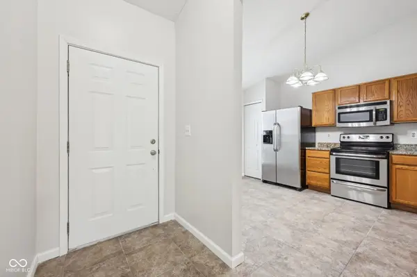 1093 Country Meadow CT, Franklin, IN 46131