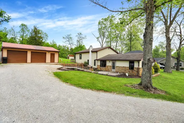 10972 W Old Nashville RD, Columbus, IN 47201
