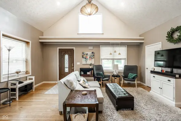 215 Penn ST, Westfield, IN 46074