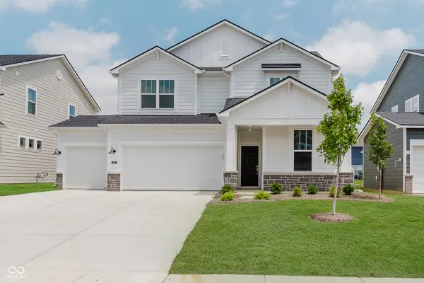 7151 Firestone RD, Whitestown, IN 46052