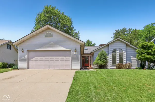 430 Oakbrook DR, Columbus, IN 47201