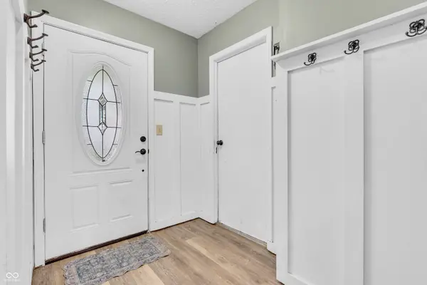 1357 Brownswood DR, Brownsburg, IN 46112