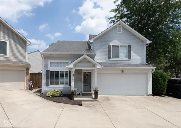 564 Mountain Pine DR, Greenwood, IN 46143