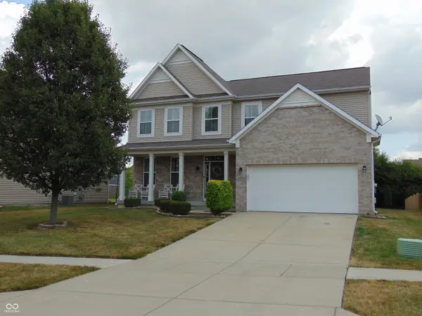 2703 Night Hawk RD, Greenwood, IN 46143