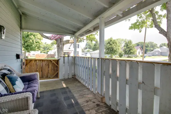 402 E 6th ST, Sheridan, IN 46069