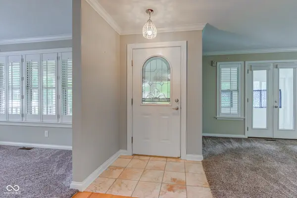 24 Victor DR, Mooresville, IN 46158
