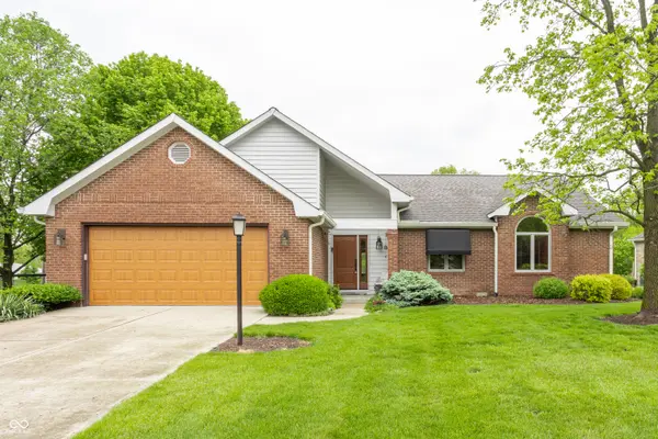 18 Ashbourne DR, Noblesville, IN 46060