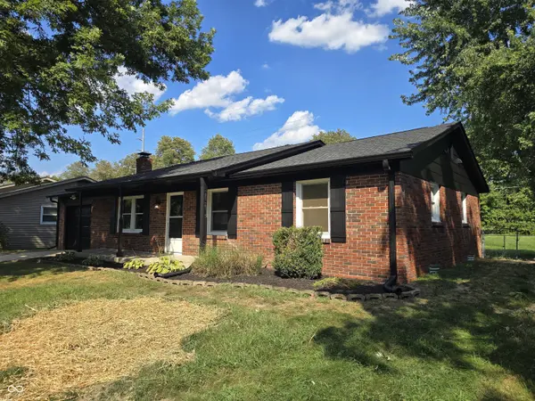 2115 Dawnshire DR, Columbus, IN 47203