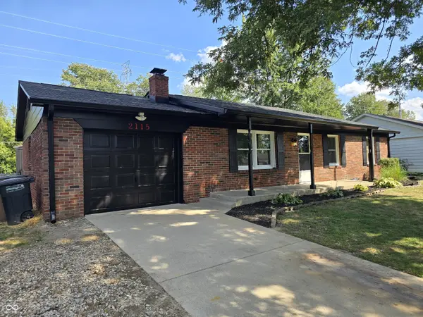 2115 Dawnshire DR, Columbus, IN 47203