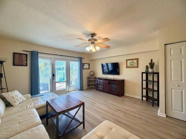 4744 SNOOK DR SE, St Petersburg, FL, 33705 photo 5