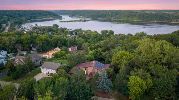 1801 2nd ST N, Stillwater, MN 55082