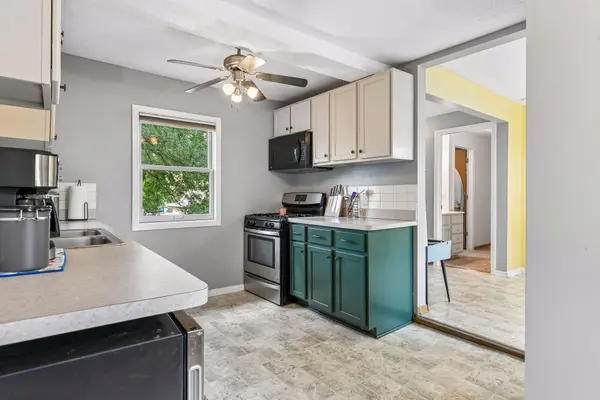 670 Goodwin AVE N, Oakdale, MN 55128