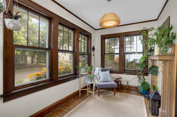 877 Howell ST N, Saint Paul, MN 55104