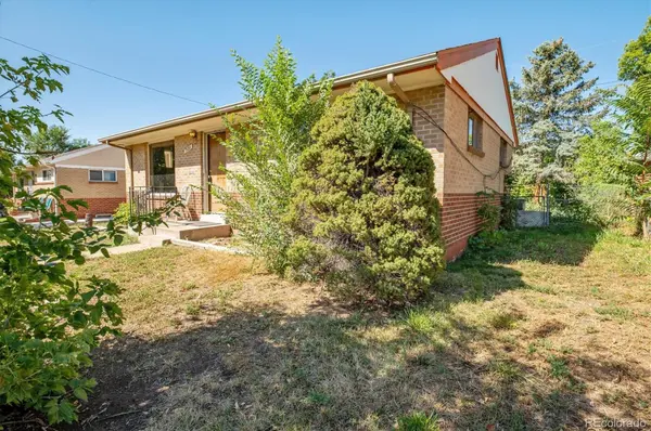 7151 Larsh DR, Denver, CO 80221