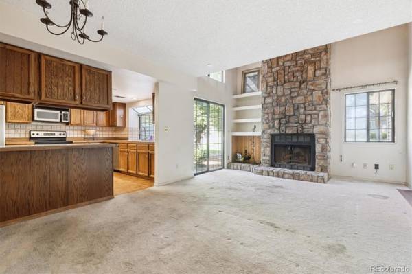 12560 E Warren DR #B, Aurora, CO 80014