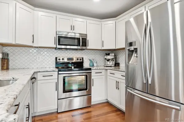 20190 E Berry LN, Centennial, CO 80015
