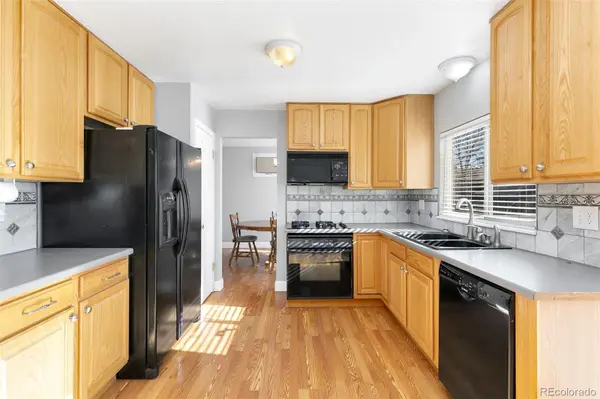 720 S Laredo CIR, Aurora, CO 80017