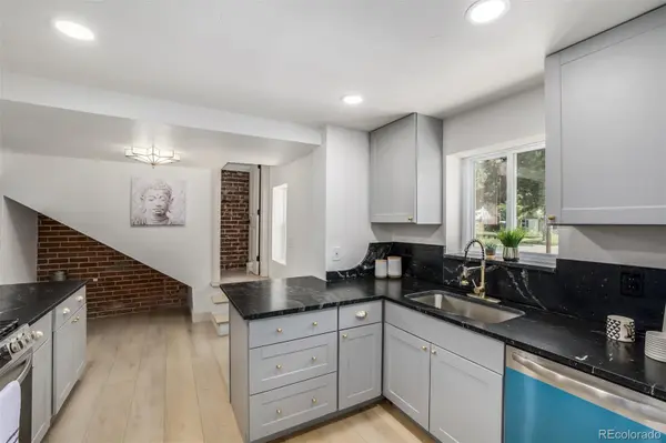 1751 Roslyn ST, Denver, CO 80220