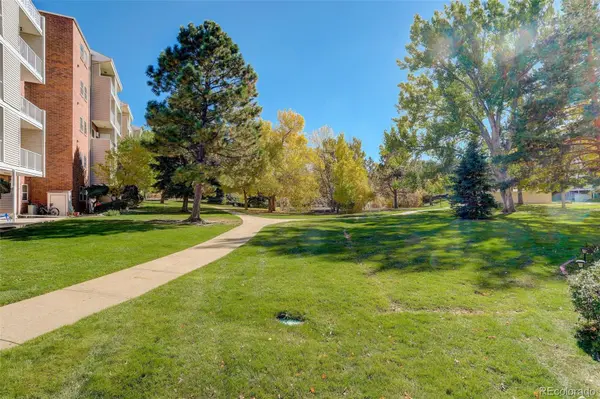 1150 Golden CIR #411, Golden, CO 80401
