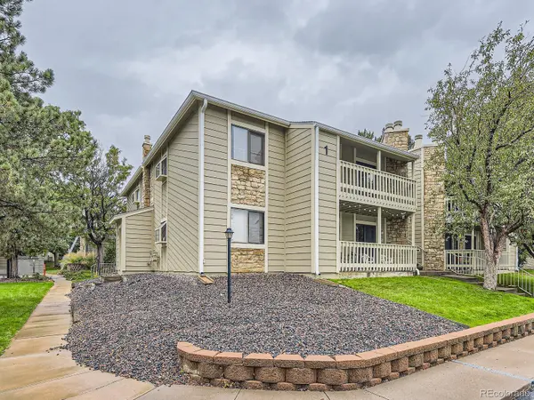 8225 Fairmount DR #202, Denver, CO 80247