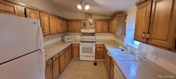 205 N Murray BLVD, Colorado Springs, CO 80916