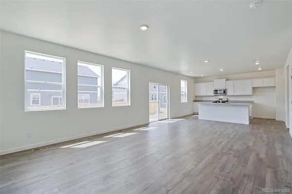 801 Ledge ST, Lochbuie, CO 80603