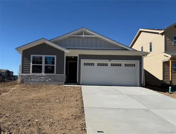 786 N Carrie CT, Watkins, CO 80137