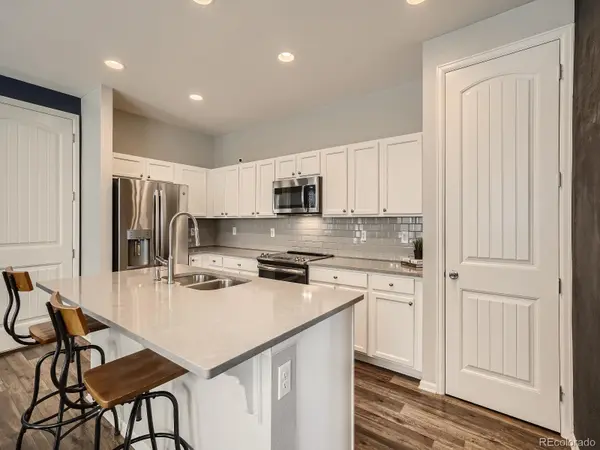6979 Joyce LN #A, Arvada, CO 80007