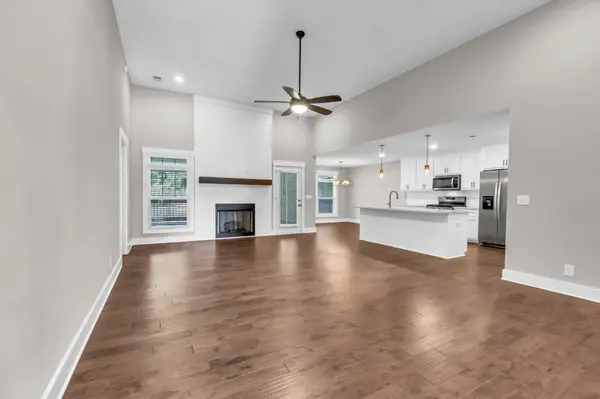 836 Jersey Dr, Clarksville, TN 37043